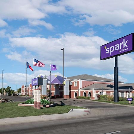 Spark By Hilton Dumas Exteriér fotografie
